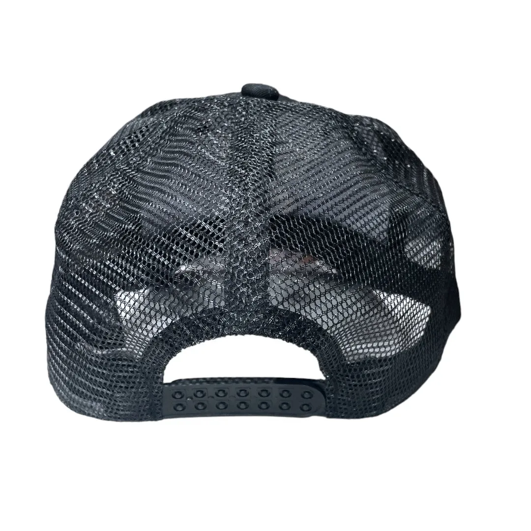 Gorra Trucker Antifaz de Plata