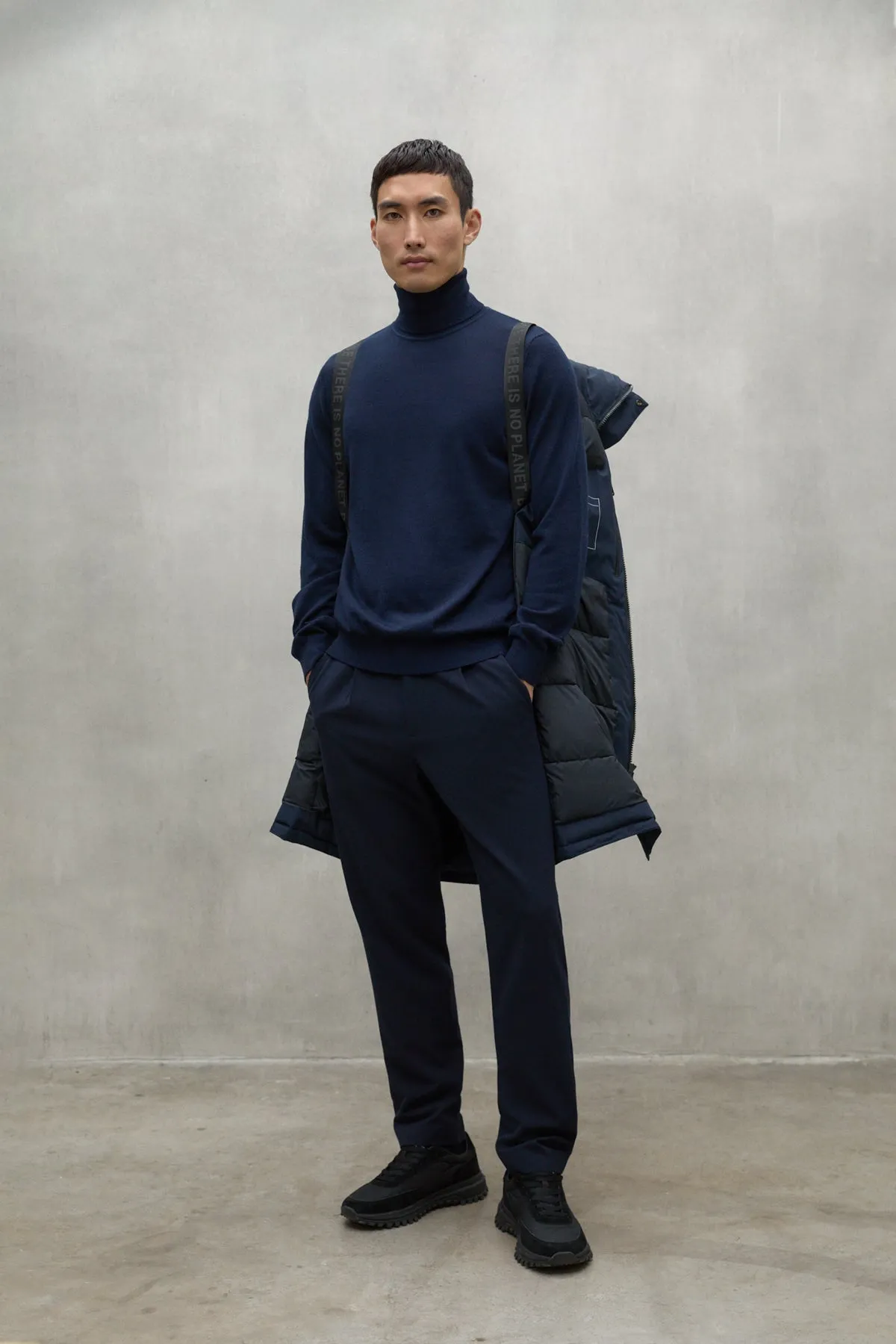 NAVY BLUE ICEBERG COAT