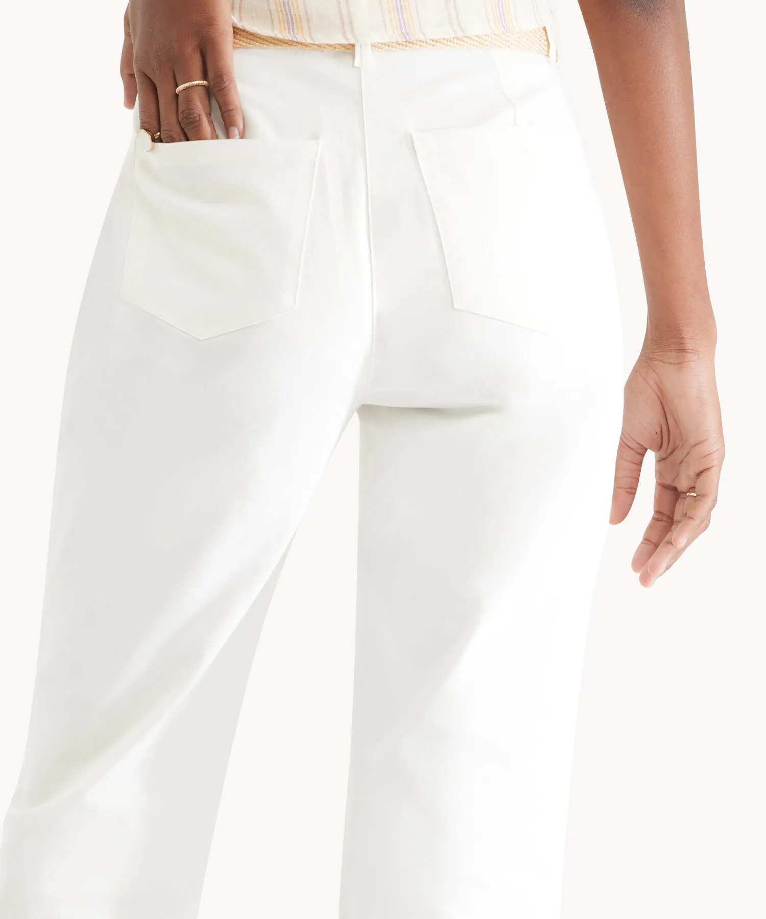 Pantalon Con Cinturon Unicolor-