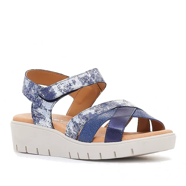 Sandalias cuña Redlove clarice azules con estampado