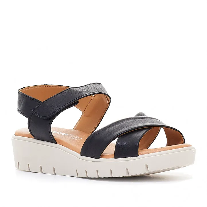 Sandalias cuña Redlove jeanetter negras con cuña y sula blanca