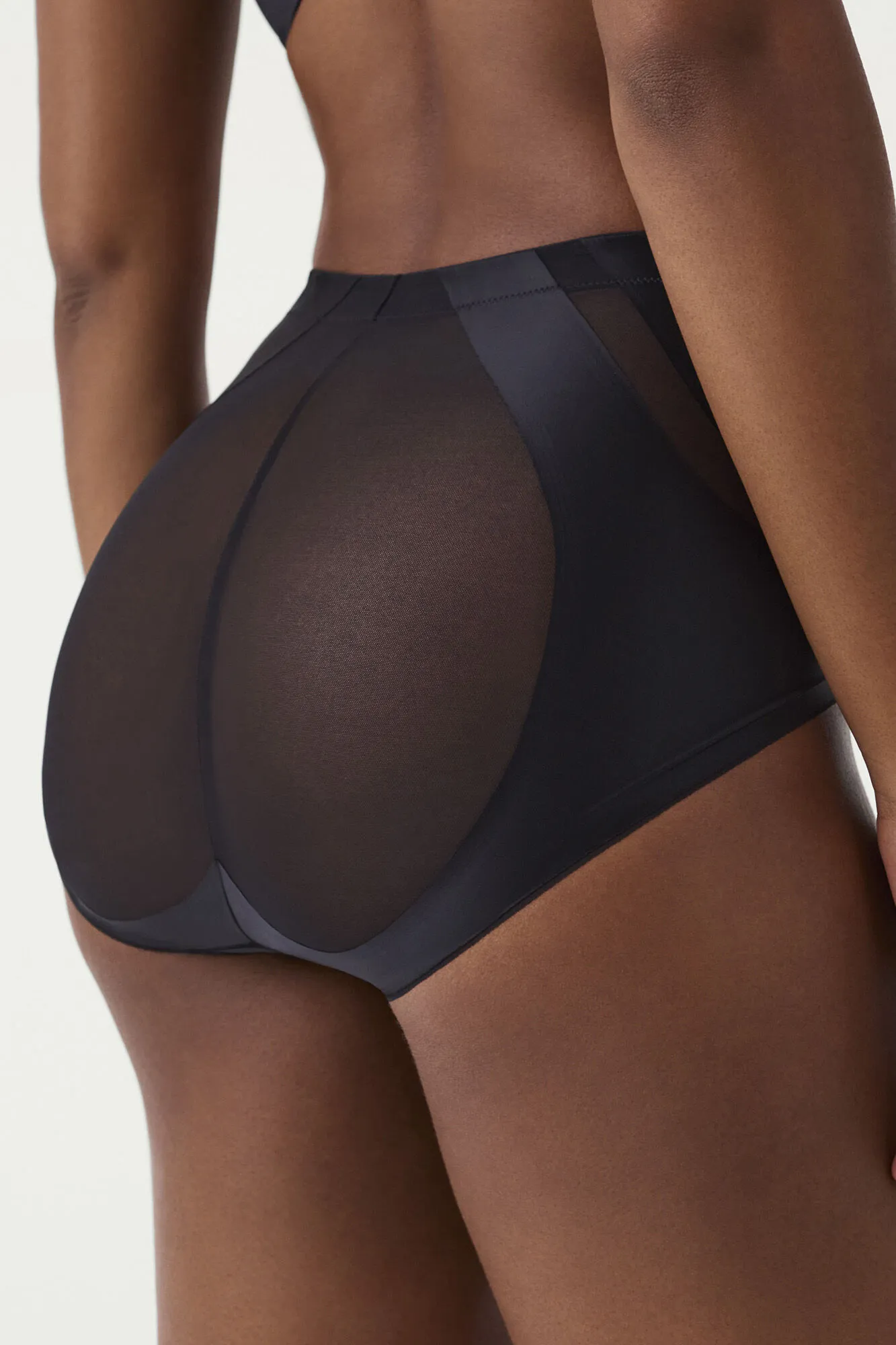 Spanx Braga moldeadora satén y tul Shaping satin